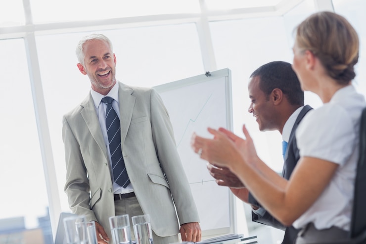 Atelier de microtechnique dans l'Arc jurassien
